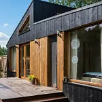 度假居 Kociewska Dacza - Komfortowy, Caloroczny Z Jacuzzi, Pomorskie, Rzeka, Lasy, Laki, Natura Pogodki
